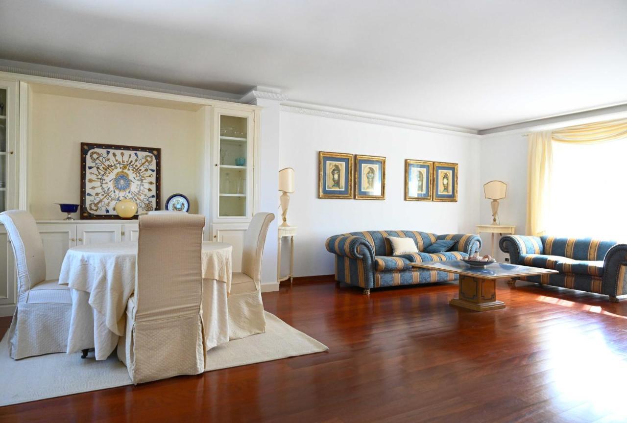 ヌマーナ Aura Relais Bed & Breakfast エクステリア 写真