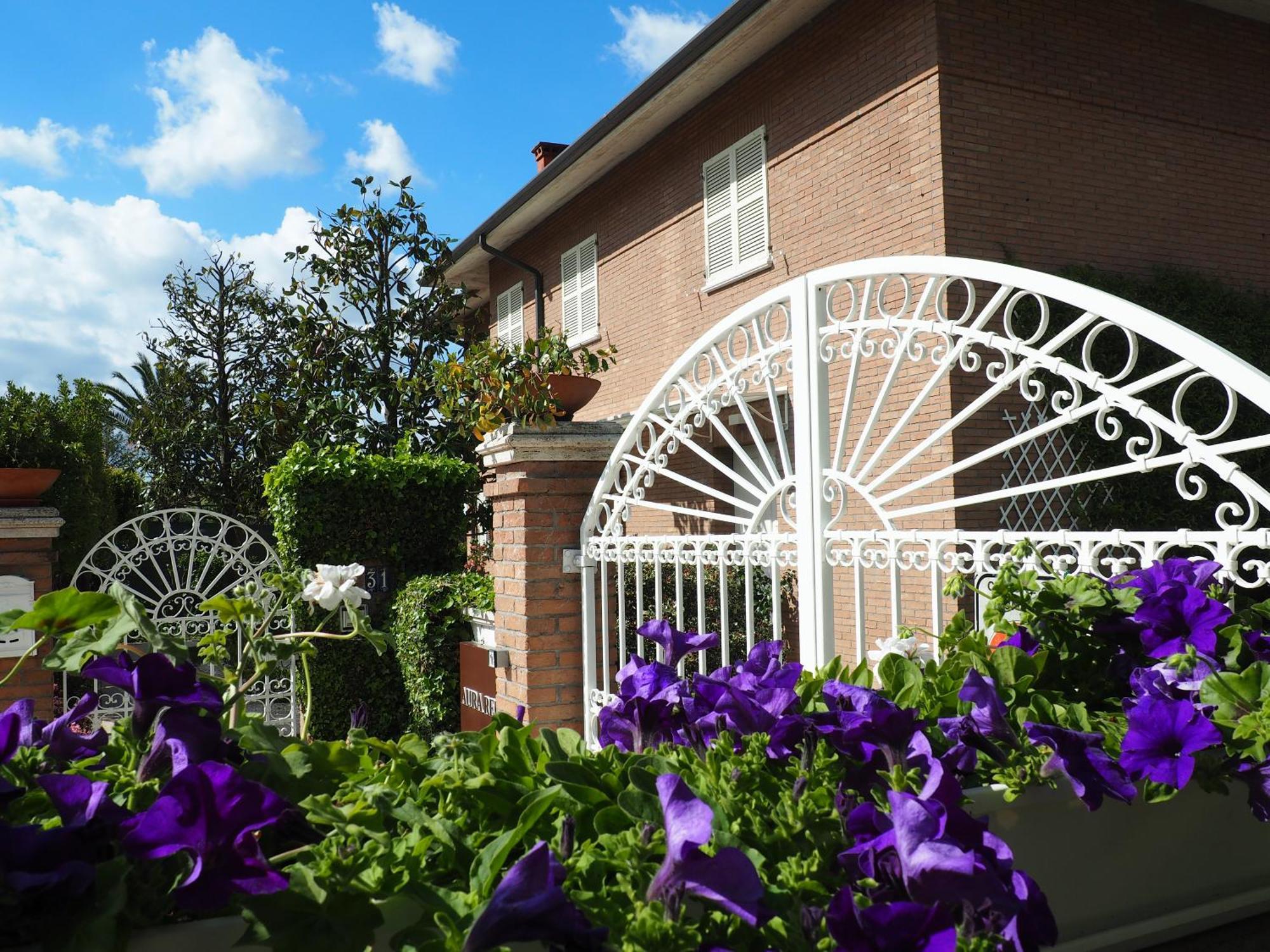 ヌマーナ Aura Relais Bed & Breakfast エクステリア 写真